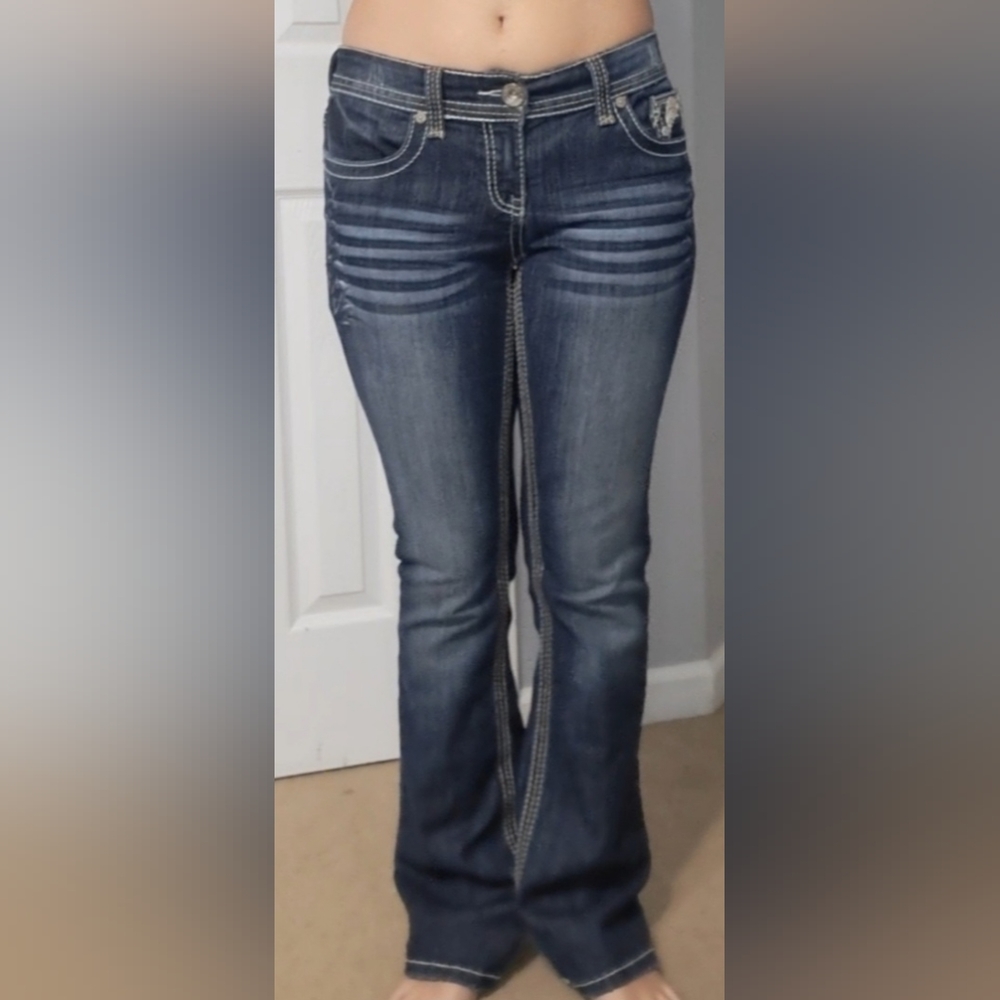Ariya Jean's Low Rise Size 9/10